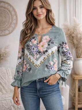 Cute Long Sleeve Blouse XL Flowy Floral Top Dressy Casual Outfit Sage Green